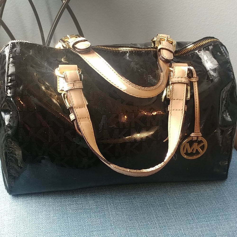 Grayson Satchel